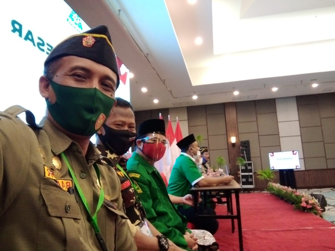 Para peserta Konbes di Minahasa, Sulawesi Utara, ketika mengikuti penutupan bersama Ketua Umum PP GP Ansor Yaqut Cholil Qoumas. (Foto: gp-ansor)