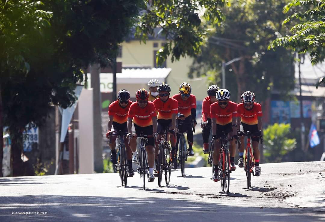 Ratjoen Fun Rally per kelompok berisi 10 anggota (Foto: Dewo Pratomo)