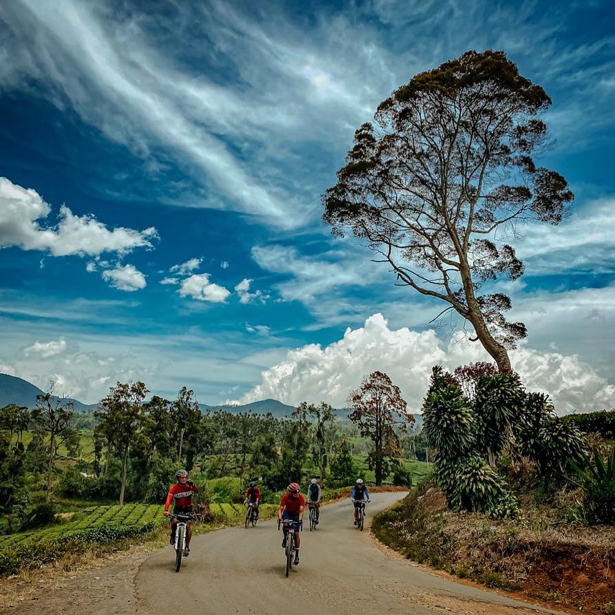 Pemandangan yang spektakuler membuah lelah hilang. (Foto: Suryo Endro)