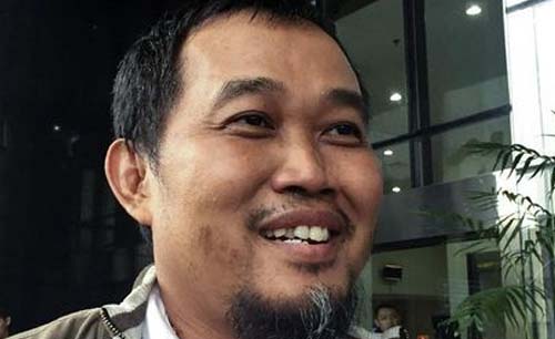 Boyamin Saiman, Koordinator  MAKI lapor KPK, terima 100 ribu dolar Singapura. (Foto:CNNIndonesia)