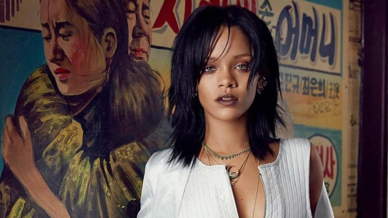 Soal Hadis Islam di Peragaan Lingerie 'Fenty', Rihanna Dituntut Maaf (Foto: Instagram/rihannatodayofficial)