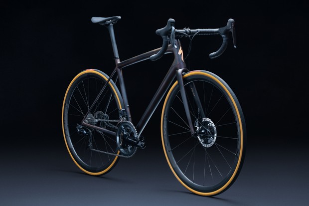 Specialized S-workss Aethos yang  berbentuk klasik tapi pengereman modern. (Foto: istimewa)
