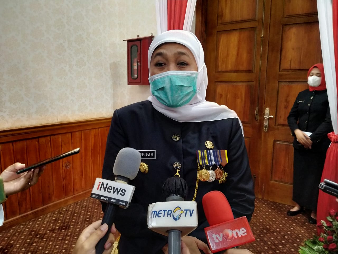 Gubernur Jawa Timur, Khofifah Indar Parawansa di Gedung Negara Grahadi, Surabaya, Senin 12 Oktober 2020. (Foto: Fariz Yarbo/Ngopibareng.id)