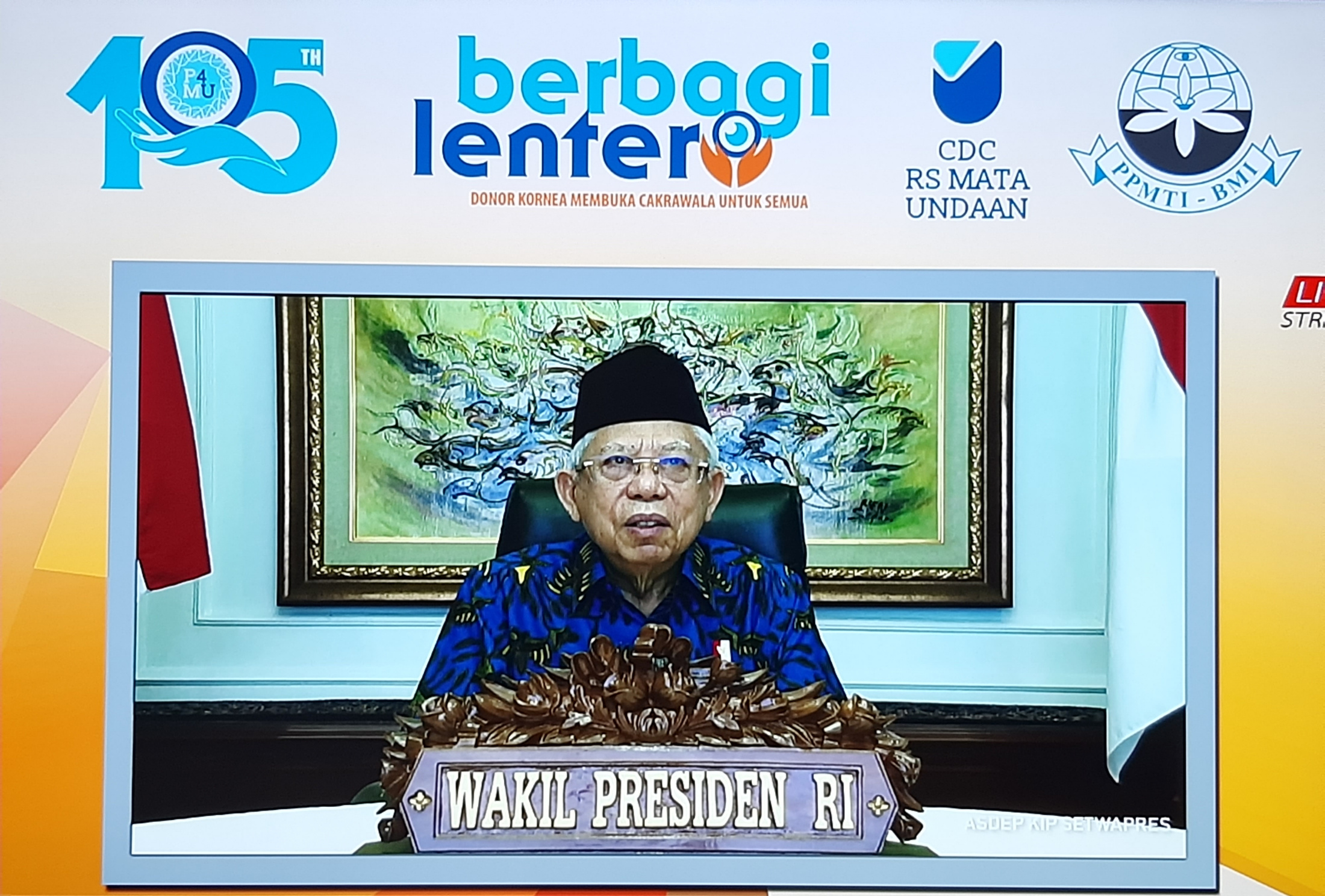 Wakil Presiden, Ma'aruf Amin saat memberikan sambutan pada acara konser berbagi lentera 105 P4MU. (Foto: Pita Sari/Ngopibareng.id)