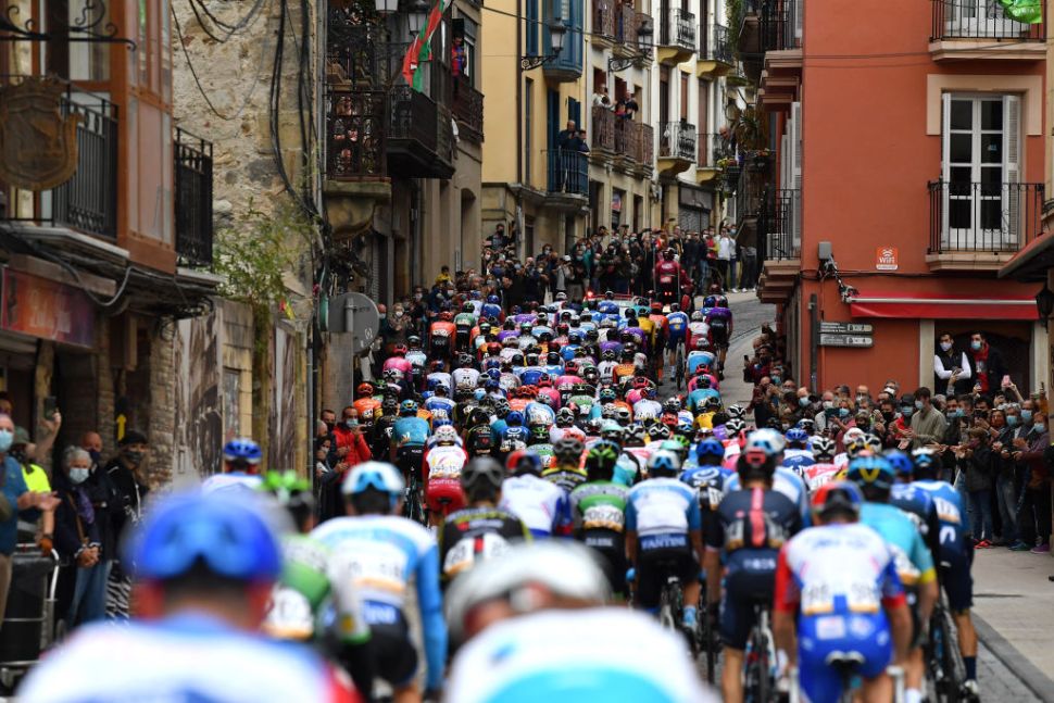 Peloton Vuelta a Espana 2020. (Foto: Istimewa)