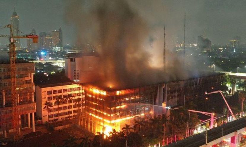 Gedung Kejaksaan Agung terbakar. (Foto: Ant)