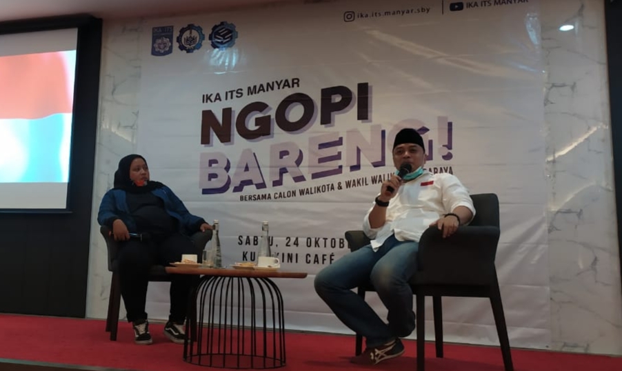 Eri Cahyadi, ketika bertemu dengan alumni ITS Manyar. (Foto: PDI Perjuangan)