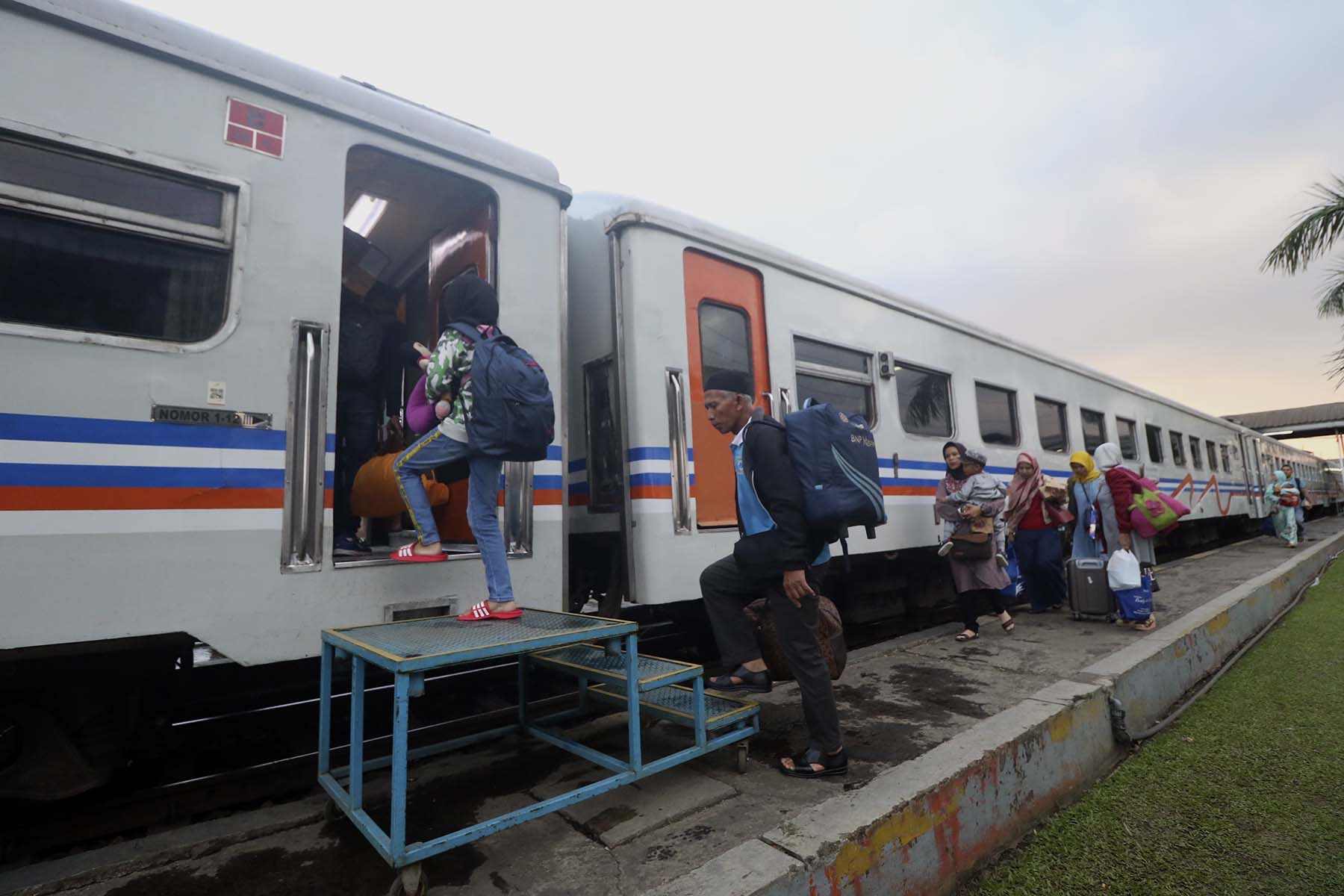 Ilustrasi. Libur panjang pemesanan tiket KA meingkat drastis. (Foto: Dok PT KAI)