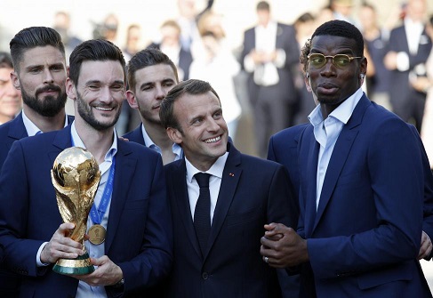 Foto kenangan Paul Pogba saat bersama Presiden Prancis Emmanuel Macron. (Foto: Instagram @paulpogba)