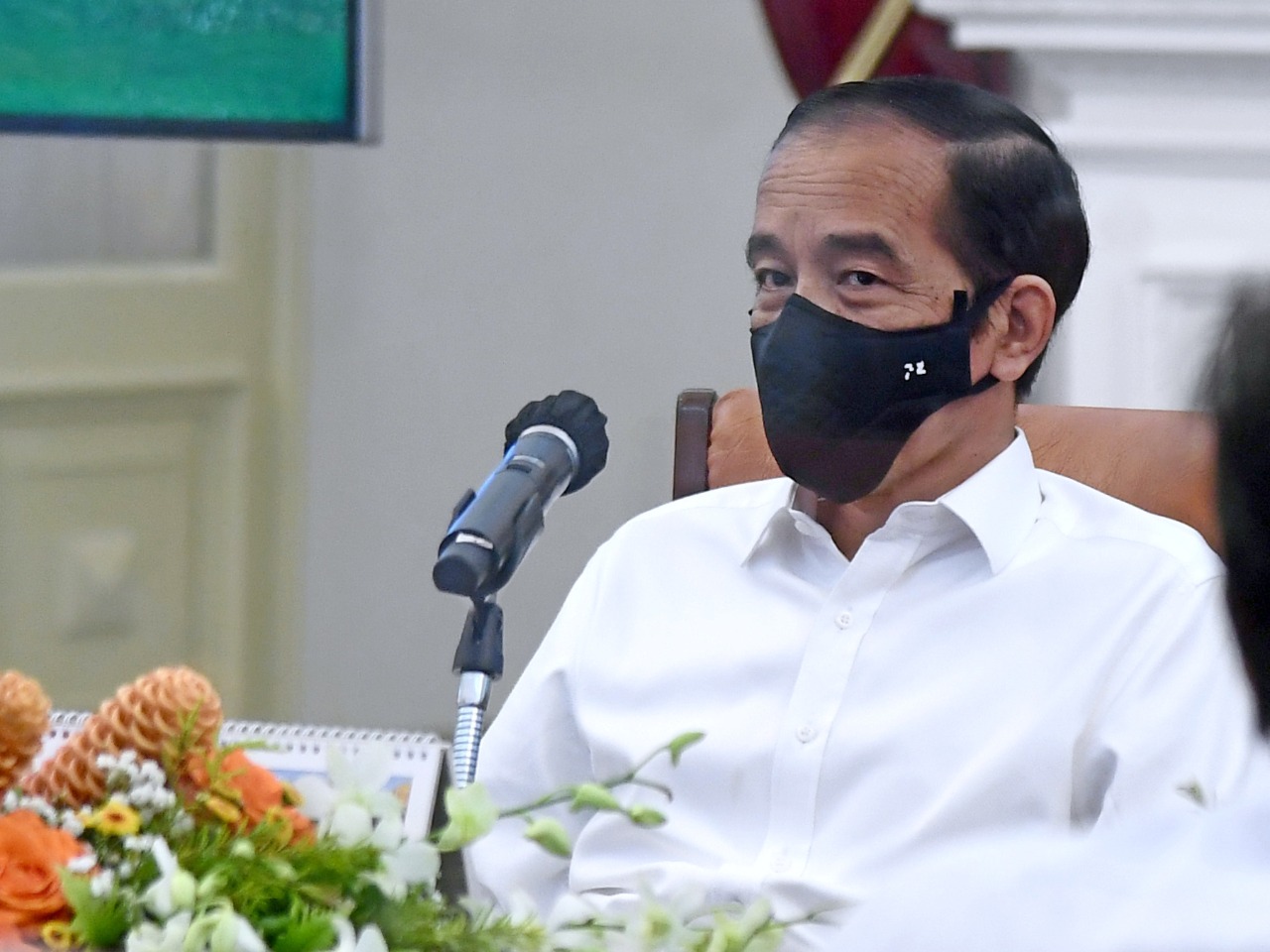 Presiden Jokowi memimpin rapat terbatas pengadaan dan pelaksanaan vaksinasi di Istana Merdeka, Jakarta, Senin, 26 Oktober 2020. (Foto: Setpres)