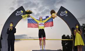 Tadej Pogacar juara TdF 2020. (Foto: Istimewa)
