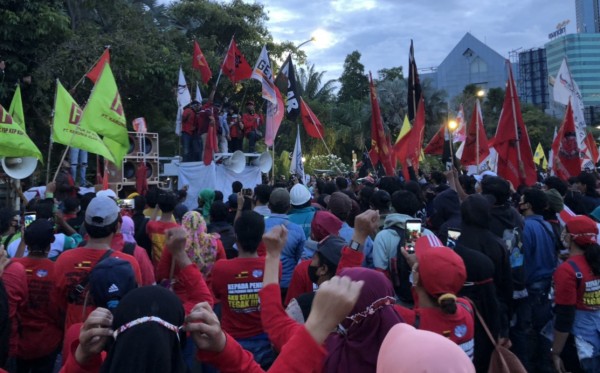 ilustrasi demo buruh. (Foto: Andhi Dwi/Ngopibareng.id)