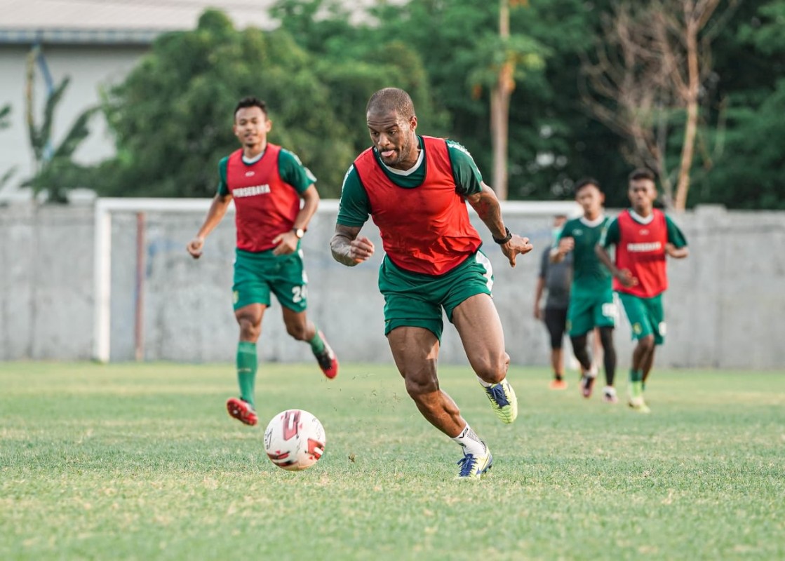 Pemain Persebaya Surabaya, David da Silva. (foto: Persebaya.id)