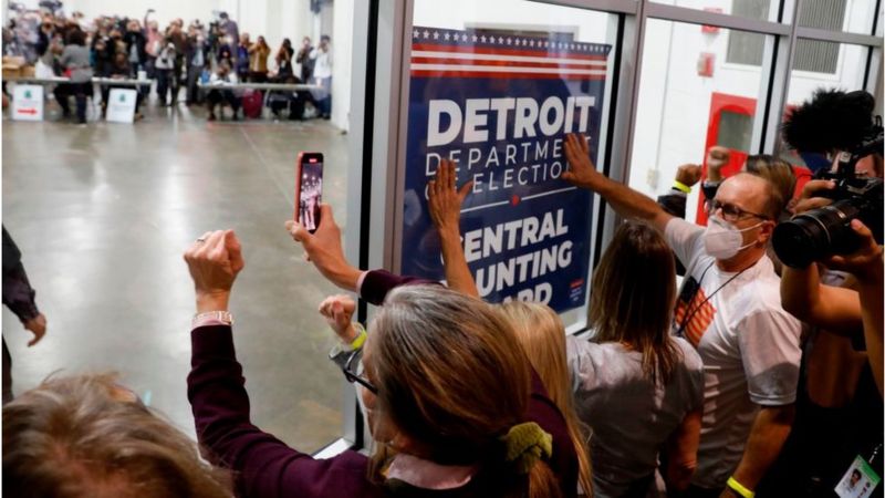 Warga Amerika Serikat dalam suasana Pilpres 2020. (Foto: telegraph)