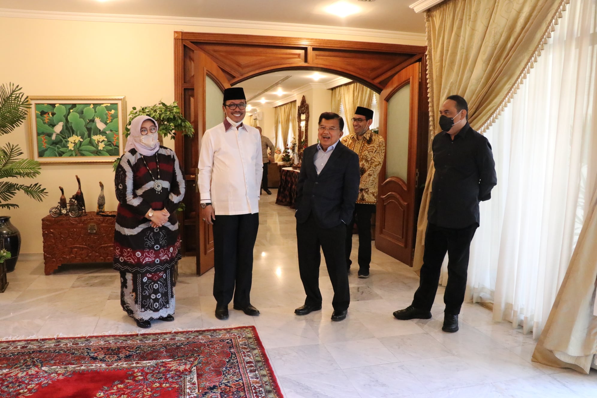 Dubes RI untuk Arab Saudi, Agus Maftuh Abegebriel mendampingi kunjungan M Jusuf Kalla, mantan Wapres, saat berkunjung ke Arab Saudi, 24 Oktober 2020. (Foto: KBRI Riyadh)