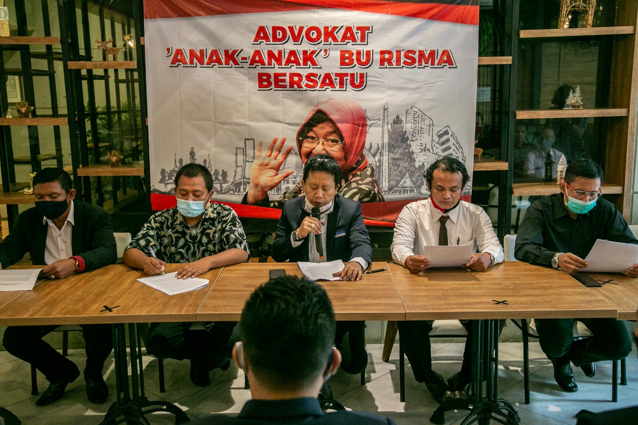 Advokat yang akan membela Risma. (Foto: Alief Sambogo/Ngopibareng.id)