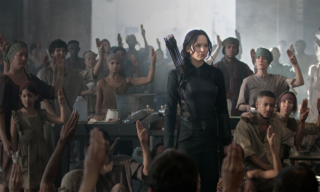 Katniss Everdeen memimpin pemberontakan terhadap Capitol di The Hunger Games: Mockingjay Part 1. (Foto: Dok. Lionsgate/IMDb)