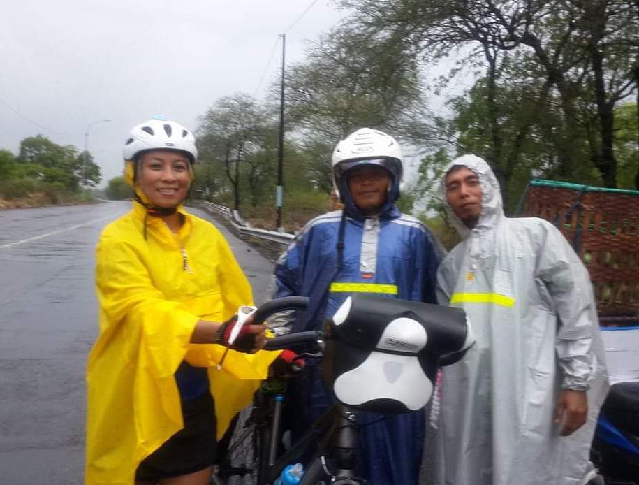 Lara saat turing sepeda Bali-Jateng-Bali. (Foto: Istimewa)