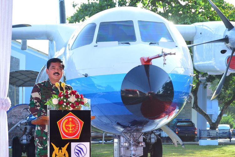 Panglima TNI Marsekal Hadi Tjahjanto menilai dunia maya harus diatur negara. (Foto: Puspen TNI)