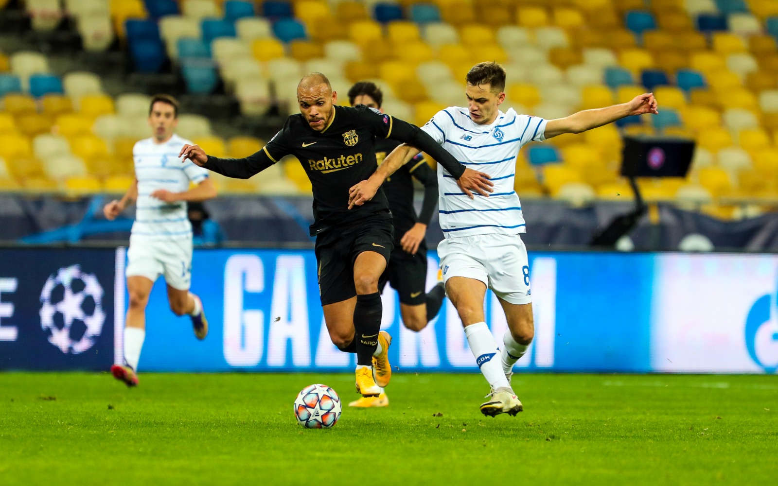 Martin Braithwaite membantu Barcelona meraih hasil sempurna saat dijamu Dynamo Kiev di matchday 4 Liga Champions 2020/2021. (Foto: Twitter/@FCbarcelona) 