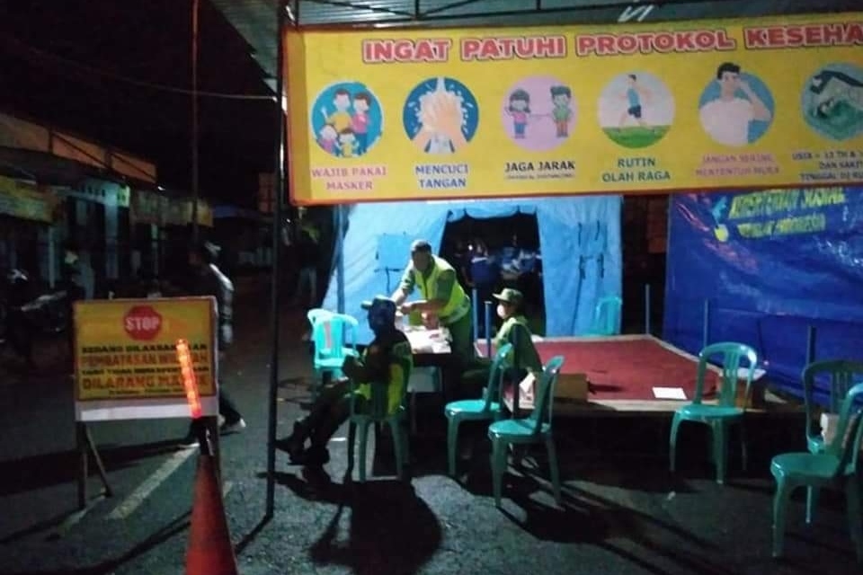 Pos jaga di titik arus keluar-masuk Desa Tlekung, Junrejo, Kota Batu (Foto: istimewa)