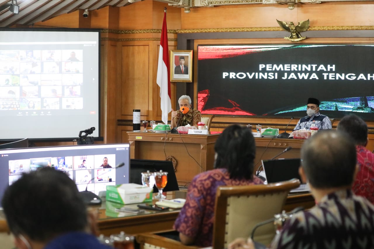 Rakor Penanganan Covid-19 di Jawa Tengah melalui Vicon, Selasa, 1 Desember 2020. (Foto: Dok Pemprov Jateng)