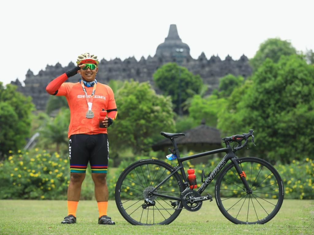 AKBP Dolly Arimaxionari Primanto, SH, SIK, MH tampil enerjik, prima dan sehat membuatnya mencintai  olahraga gowes. (Foto: Istimewa)