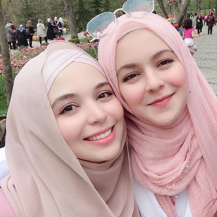 Muslimah tampil cantik, maka cantiklah hati dan budi pekertinya. (Foto: Ilustrasi)