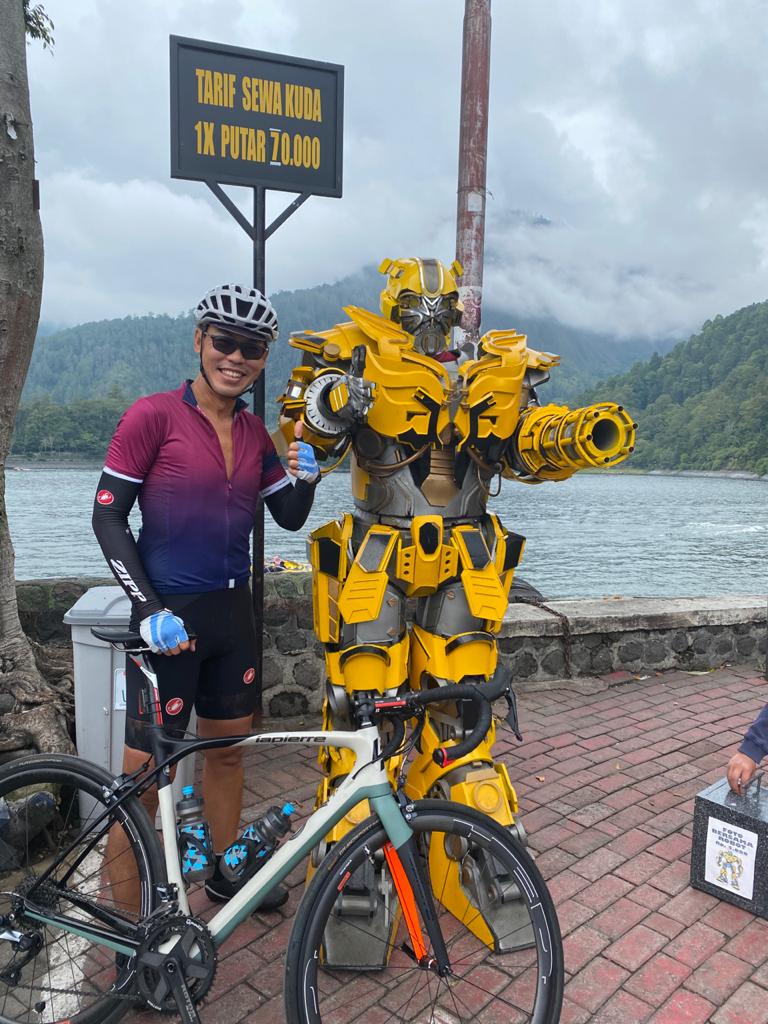 Jakop Iskandar, cyclist yang juga menejer toko sepeda Terminal Bike Surabaya. (Foto: Istimewa)