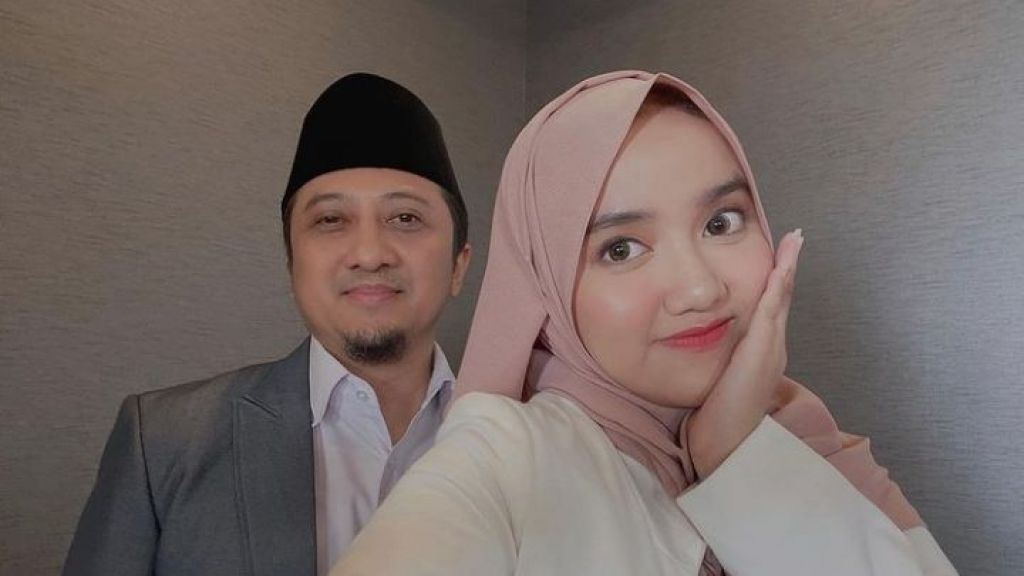 Yusuf Mansur bersama putri sulungnya, Wirda Mansur. (FotoL Istimewa)