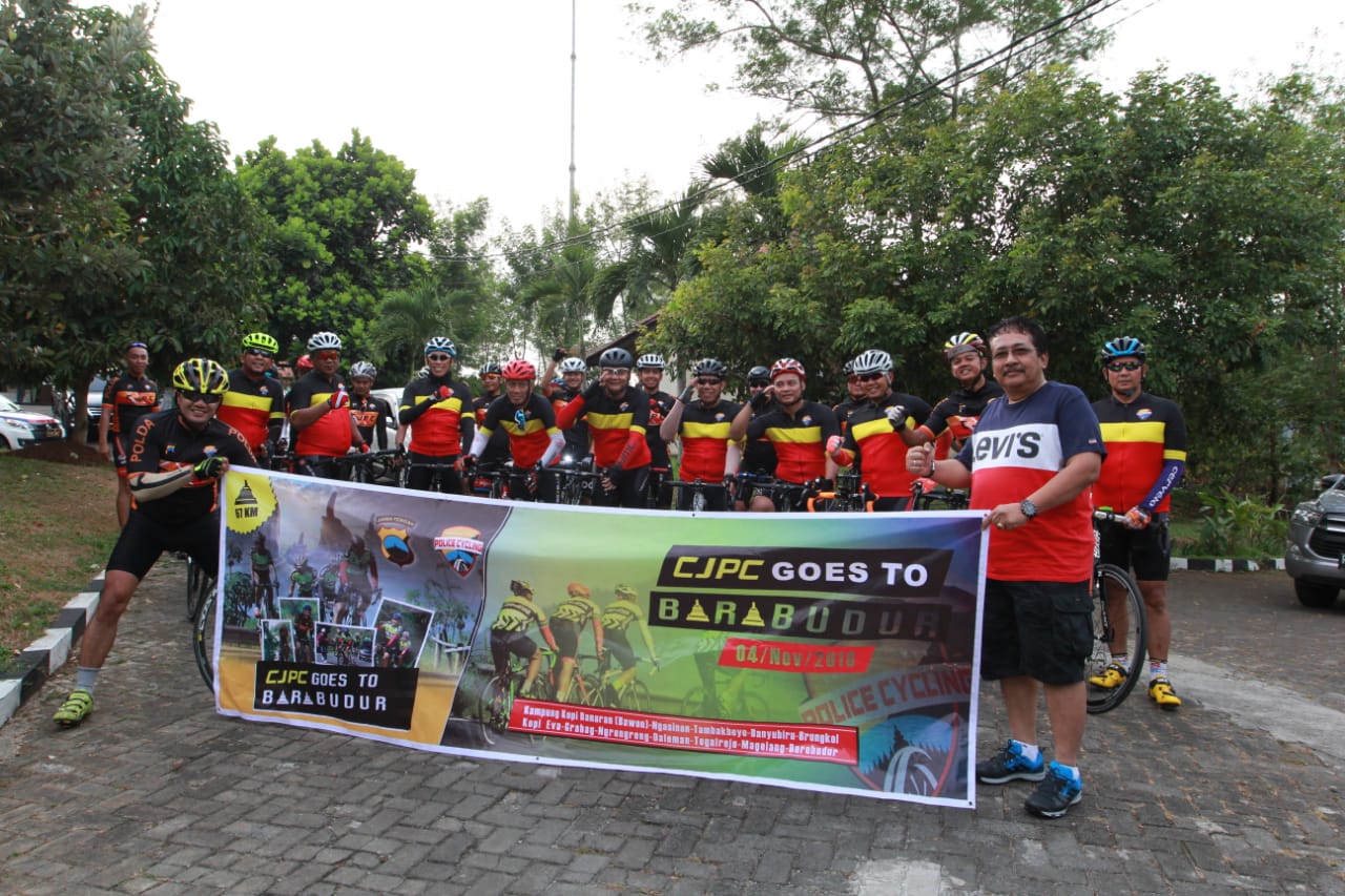 CJPC saat bersepeda ke Borobudur. (Foto: Istimewa)