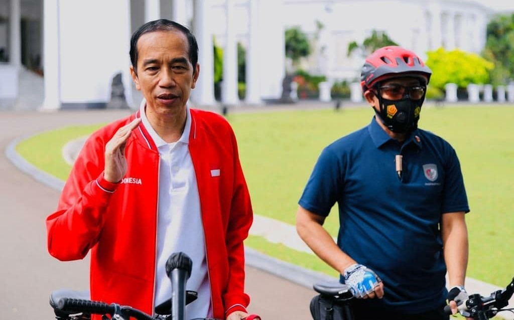 Presiden Jiko Widodo, hukum harus ditegakkan untuk melindungi masyarakat. ( foto: Setpres)