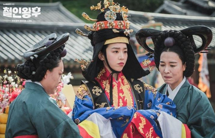 Salah satu adegan drama Korea Selatan (drakor) terbaru Mr. Queen yang tayang di tvN, mulai 12 Desember 2020. (Foto: tvN)