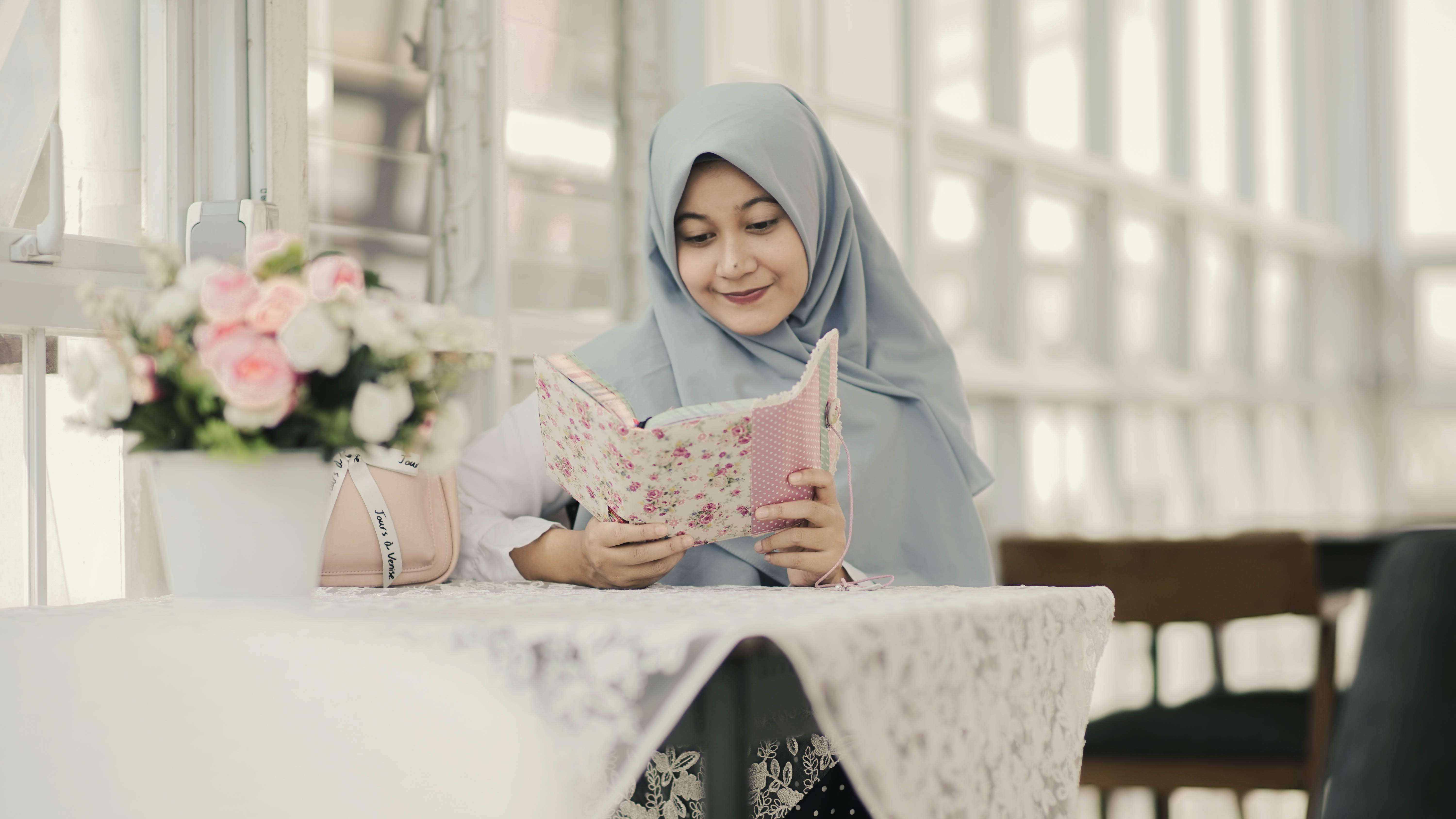 Muslimah selalu bersyukur atas rahmat Allah Ta'ala. (Foto: Istimewa)