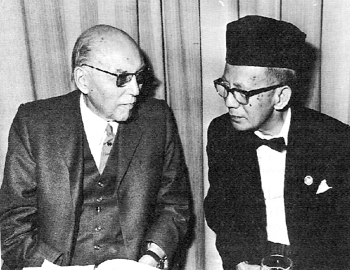 Willem Schermerhorn (Perdana Menteri Belanda 1945-1946) dan Chalid Salim.