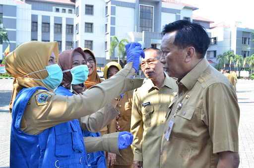 Bupati Gresik, Jawa Timur, Sambari Halim Radianto sebelum terpapar Covid-19. (Foto: Istimewa)