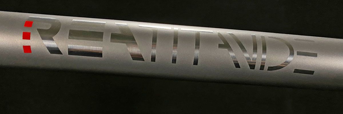 REA Titaninde berfinishing sandblasting dipadu logo poles. (Foto: Istimewa)