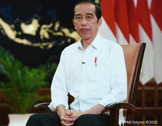 Presiden Joko Widodo (Jokowi) memberikan sambutan Tahun Baru 2021 secara virtual lewat kanal YouTube Sekretariat Presiden dan akun media sosial Twitter serta Instagram. (Foto: YouTube)