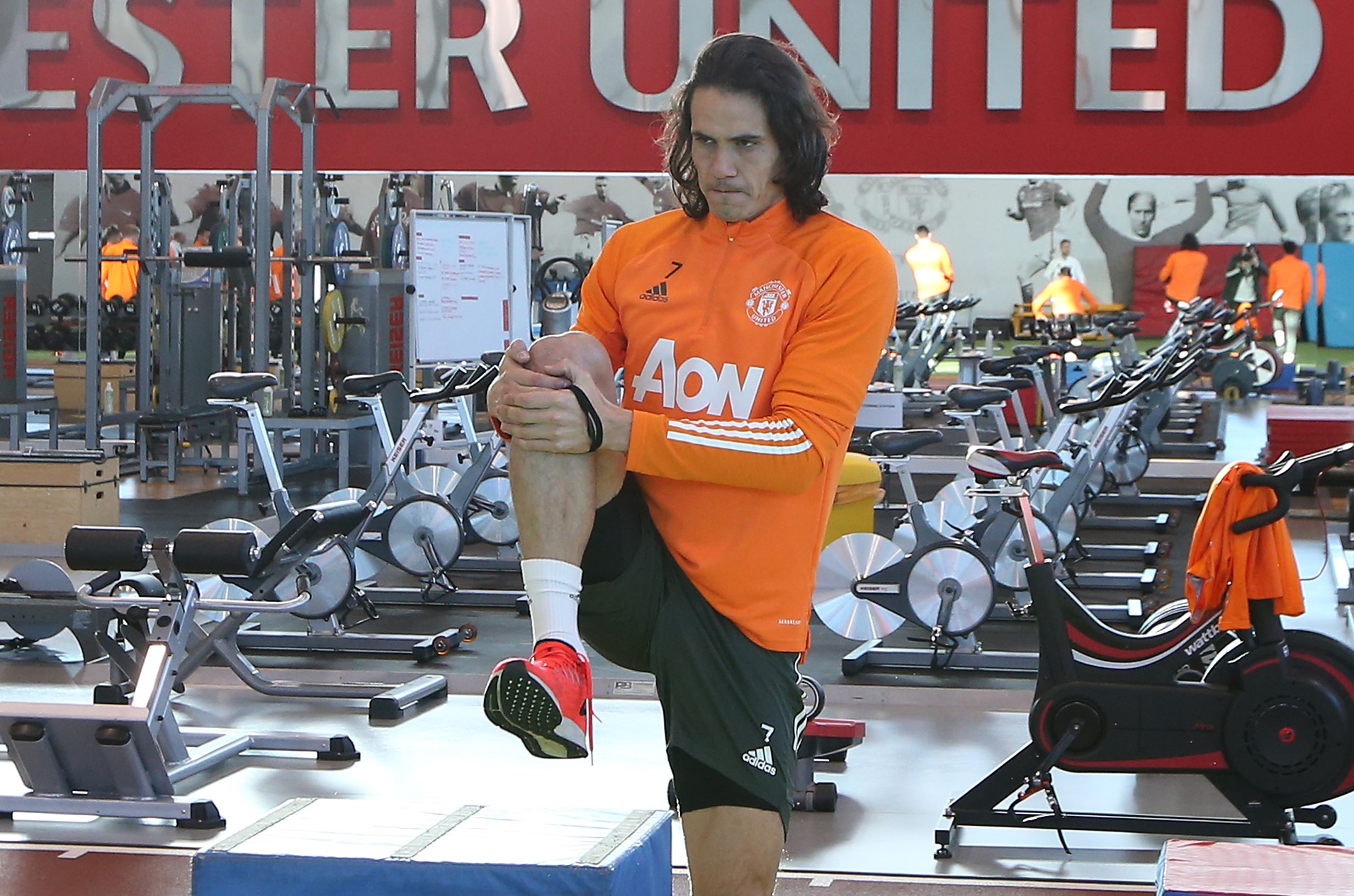 Edinson Cavani dihukum oleh FA karena dianggap rasis. (Foto: 