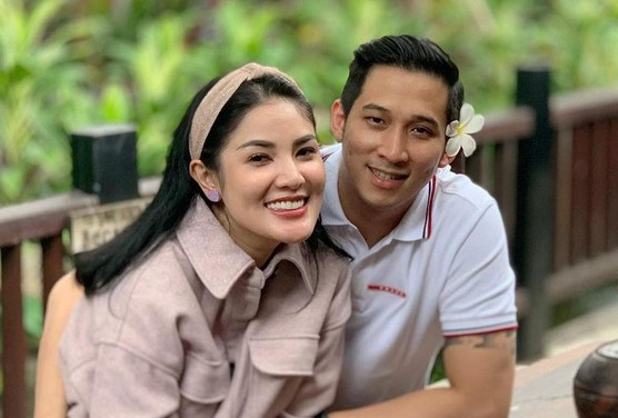 Pasangan Nindy Ayunda dan Askara (Aska) Parasady Harsono. (Foto: Instagram)