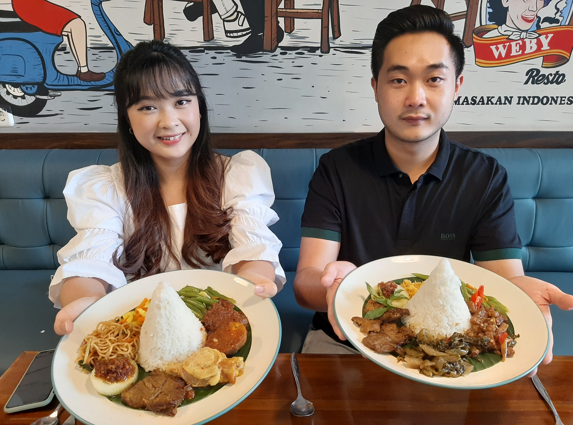 Nasi empal dengan perpaduan sayur asin bercita rasa manis. (Foto: Pita Sari/Ngopibareng.id)