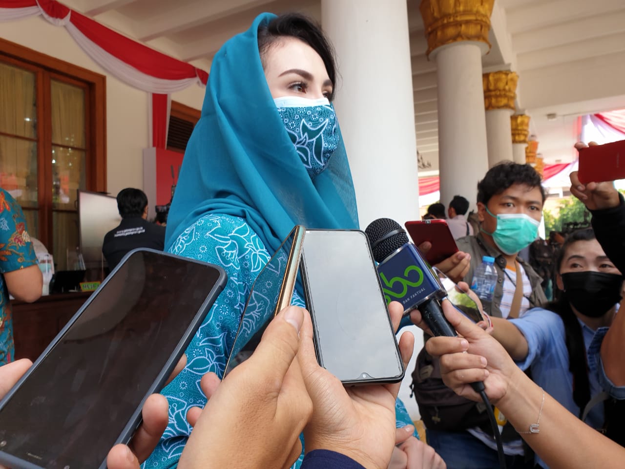 Arumi Bachsin, istri Wakil Gubernur Jawa Timur, Emil Dardak sekaligus Ketua Tim Penggerak PKK Jatim. (Foto: Fariz Yarbo/Ngopibareng.id)