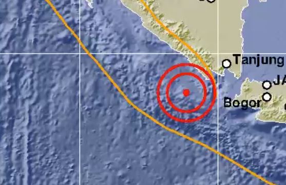 Gempa magnitudo 5,4 terjadi di Kabupaten Pesisir Barat, Lampung. (Foto: BMKG)