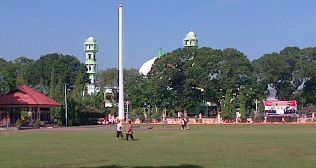 Alun-alun Kota Probolinggo ini masih ditutup usai direvitalisasi akhir Desember 2020 lalu. (Foto: Ikhsan Mahmudi/Ngopibareng.id)