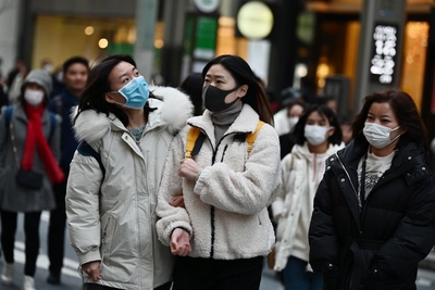 Aktivitas perempuan pekerja di jepang. Kasus bunuh diri terjadi terutama di kalangan perempuan dan anak-anak. (Foto: AS)