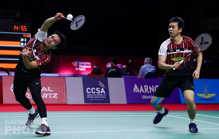 Ganda putra Indonesia, Hendra/Ahsan akan berburu tiket perempat final Toyota Thailand Open 2021. (Foto: Twitter/@INABadminton)