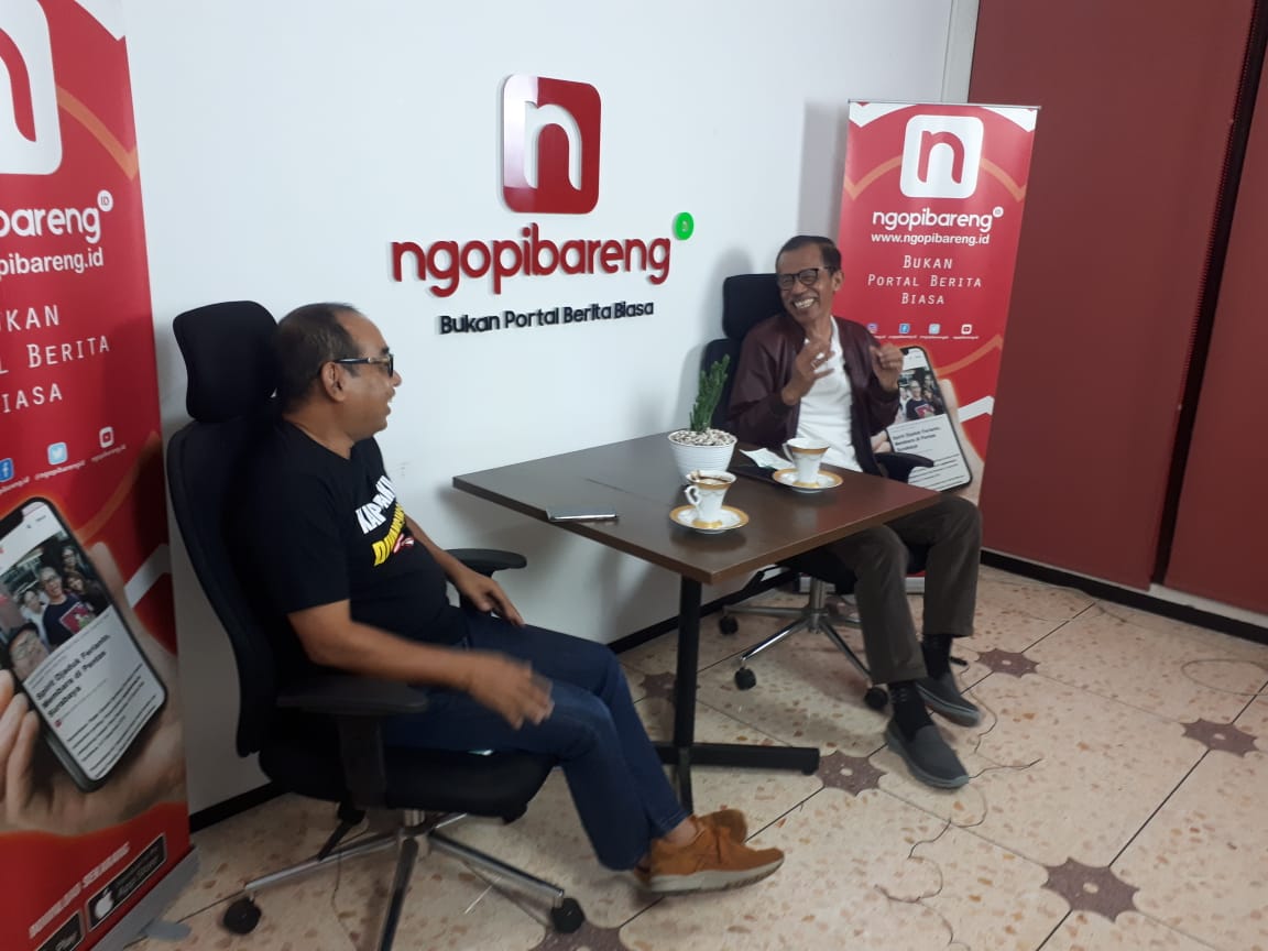 Podcast Black Kopi Arif Afandi bersama Bupati Magetan Suprawoto. (Foto: Aldino Rizky/Ngopibareng.id)