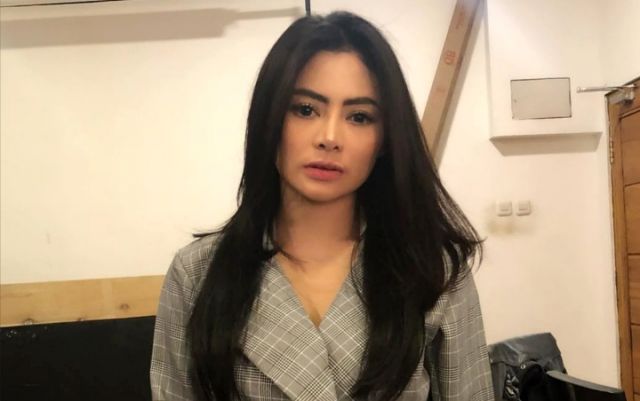 Artis sekaligus model majalah pria dewasa, Vitalia Sesha bebesa bersyarat hingga Mei 2021. (Foto: Instagram)