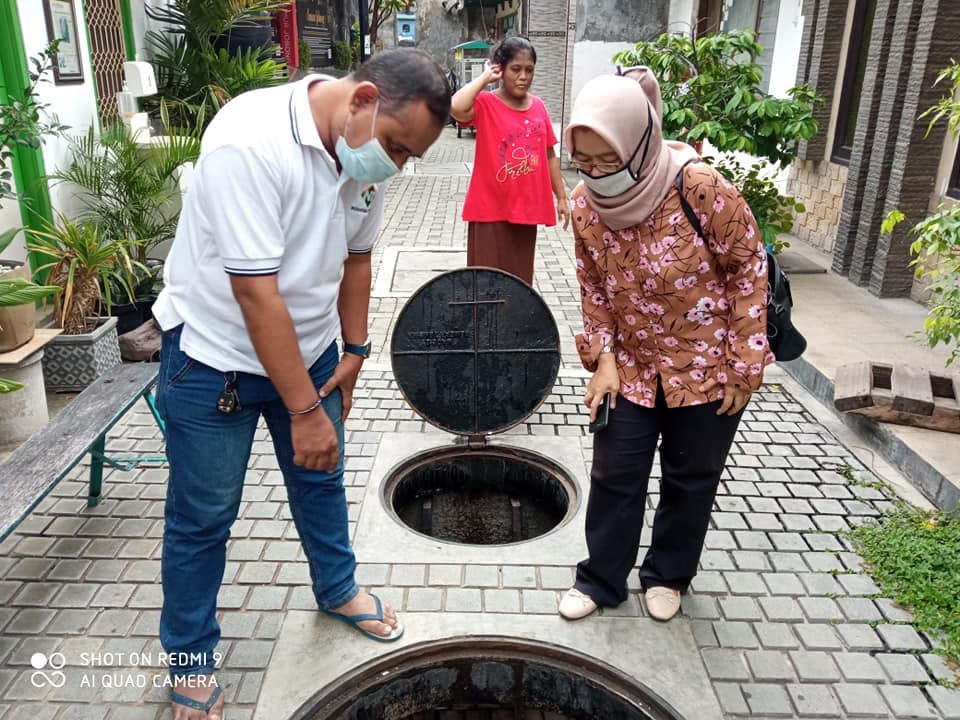 Sumur Jobong di Pandean I, Peneleh, menguak kekunoan kota Surabaya.