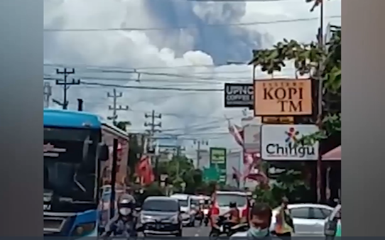 Awan tebal menutupi Gunung Merapi usai meletus, Rabu 27 Januari 2021. (Foto: Istimewa)